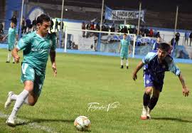 Torneo Regional Amateur: ajustada victoria del Carbonero