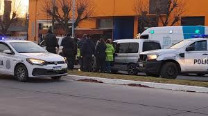 Tres camionetas chocaron en cadena.