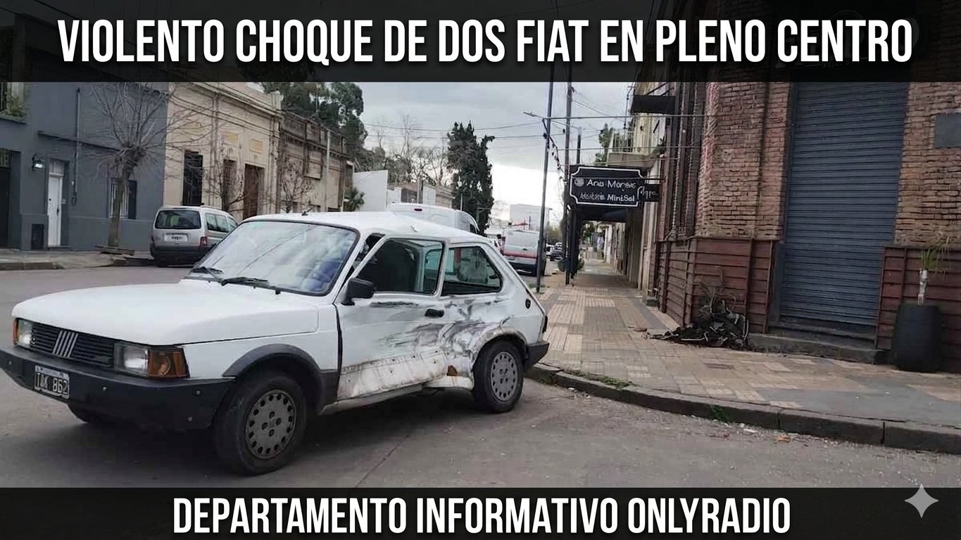 🚨 VIOLENTO CHOQUE DE DOS FIAT EN PLENO CENTRO, UNA MUJER FUE HOSPITALIZADA
