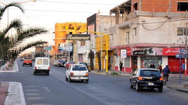 OLAVARRÍA: SEMÁFORO FUERA DE SERVICIO EN PRINGLES Y NECOCHEA.