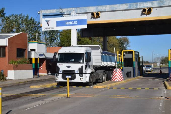 SORPRESIVO AUMENTO DE MÁS DEL 100% EN LOS PEAJES: LA TARIFA EN HINOJO SUPERA LOS 3.600 PESOS