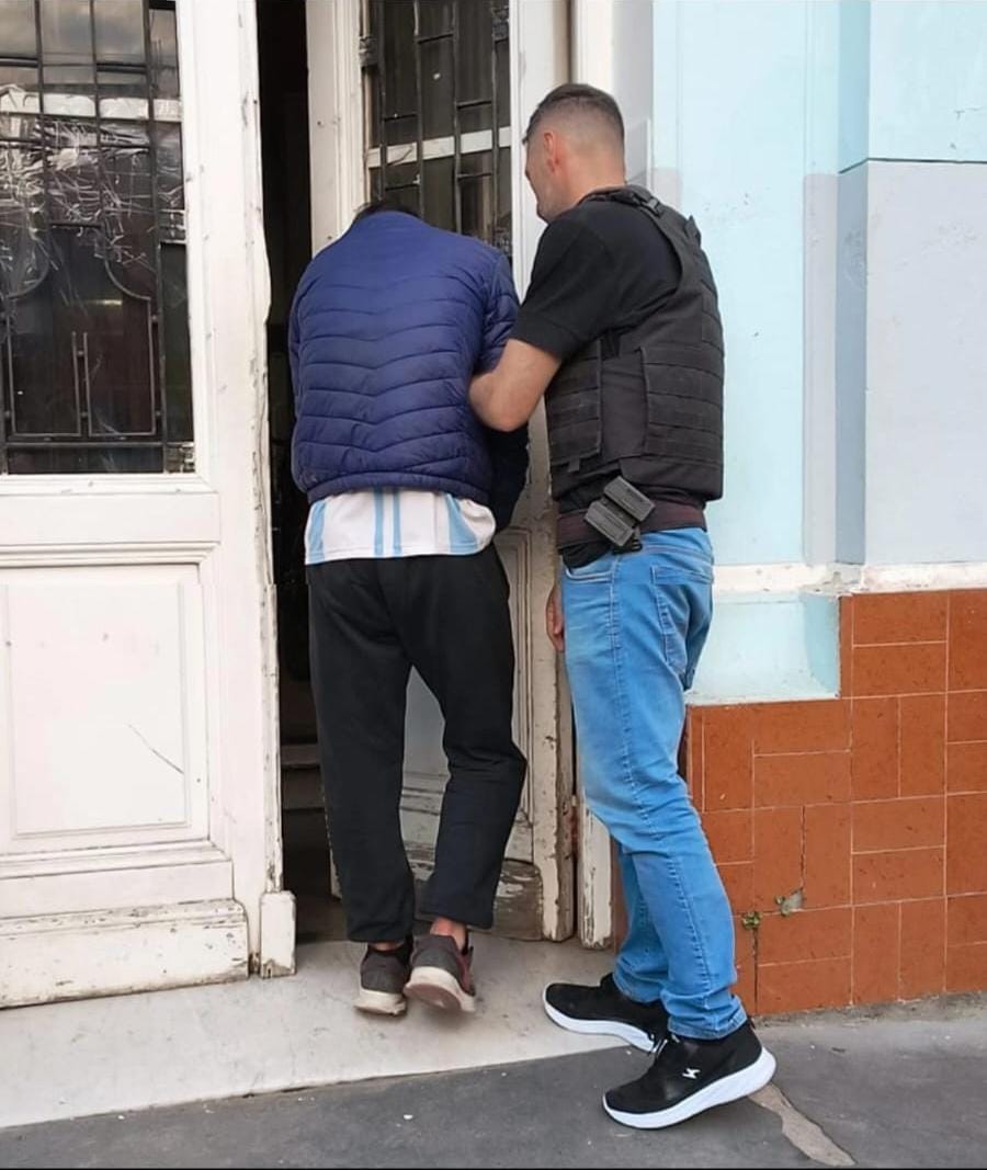 DETUVIERON A UN HOMBRE DE 38 AÑOS POR DOS ROBOS AGRAVADOS